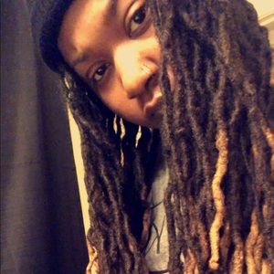 Meet your Posher, Angelica